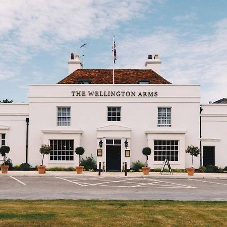 The Wellington Arms - Basingstoke-Reading Hotel Heckfield Exterior foto