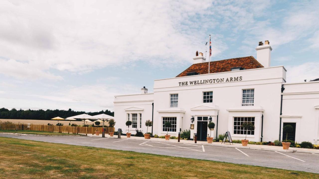 The Wellington Arms - Basingstoke-Reading Hotel Heckfield Exterior foto